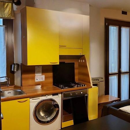 Vfh Stylish Boutique Apartment-City Center Milano Exterior foto
